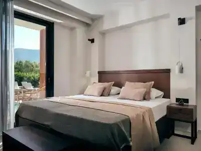 Letsos - 68