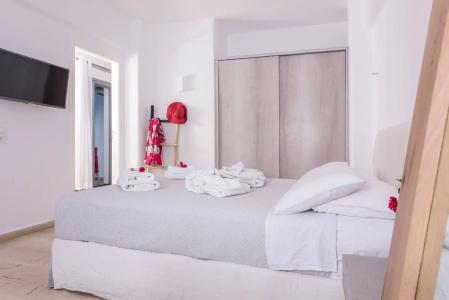 Blue Waves Suites & - 50