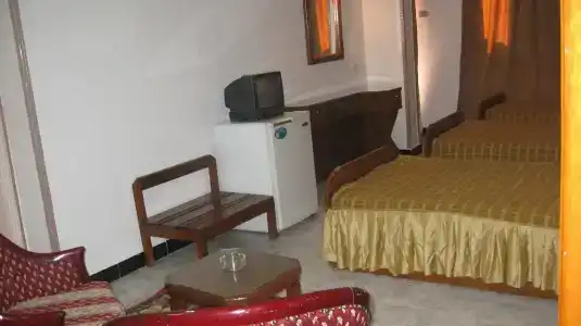 Sara Aswan - 4