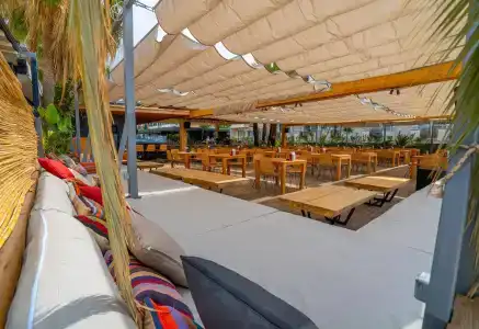\Cook's Club (Ex Sunpark Marine) - 14