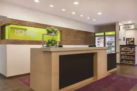 Home2 Suites by Hilton - 18
