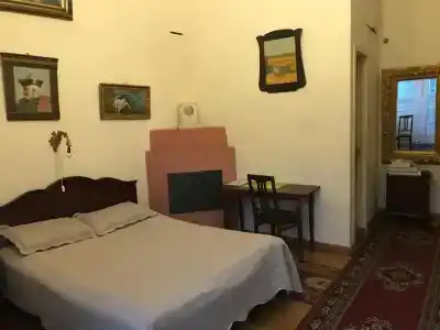 Gutsa Artists Mini-Hotel - 43
