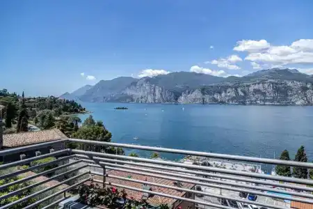 Capri - 75