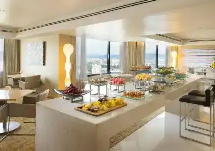Doubletree By Hilton - 12