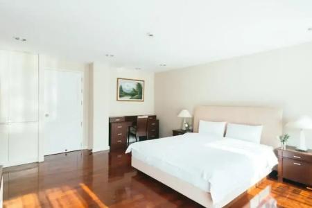 Thomson Residence - 223