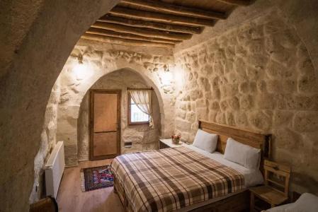 Atilla's Cave - 128