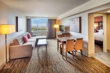 Doubletree by Hilton Airport, ON - 6