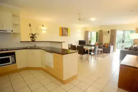 Bay Village Tropical Retreat & - 68