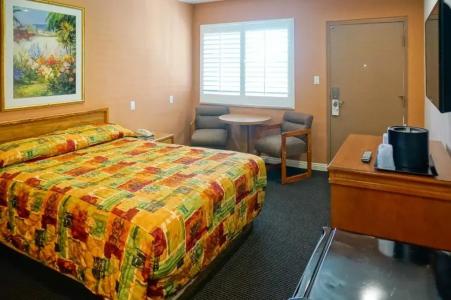 Dunes Inn - Sunset - 34