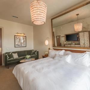 The Dewberry Charleston - 46