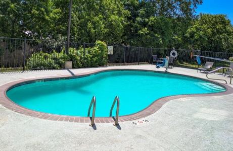 Holiday Inn Express & Suites, an IHG - 39