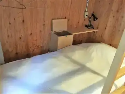 Hostel bedgasm - 12