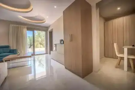 Koukounaria & Suites - 92