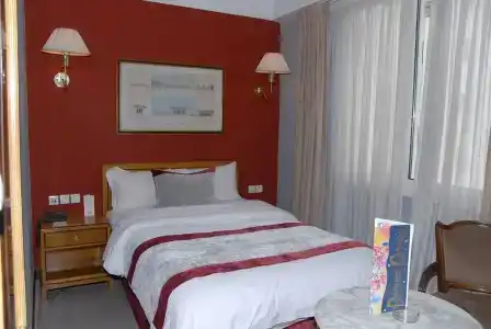 Hôtel Les Saisons - 4