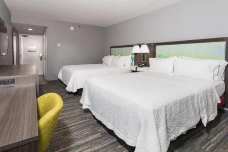 Hampton Inn - 70