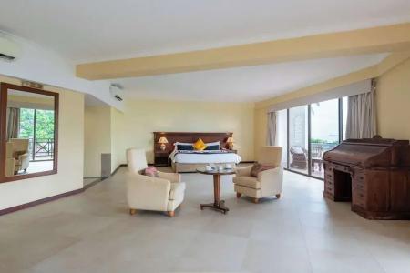Golden Tulip - 99
