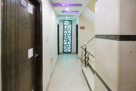 Saffron Inn - 10