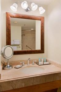 Hilton Los Angeles North-Glendale & Executive Meeting Center - 8