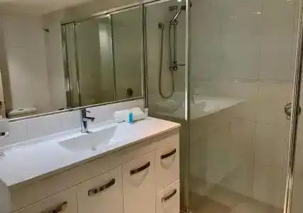 Outrigger Burleigh - 51