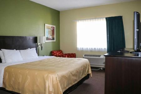Quality Inn East Evansville - 23
