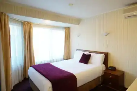 Cornwall Park Motor Inn - 1