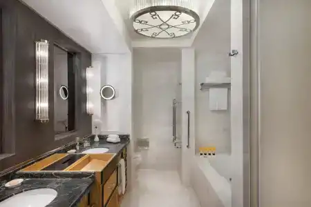 Shangri-La Nanjing - 21
