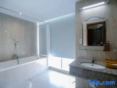 Nhat Linh Da Nang - 75