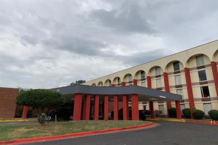 Real Value Inn - 14