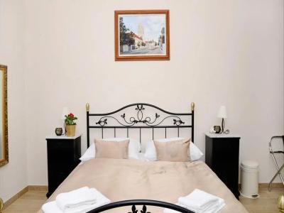 Apartments & Rooms Flowers - 17