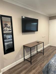 Anaheim Executive Inn & Suites - 43