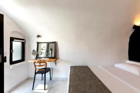 Pearl of Caldera Oia - Boutique by Pearl Collection - 245