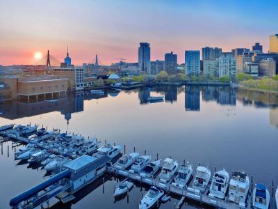 Royal Sonesta Boston - 16