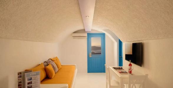 Abyssanto Suites and Spa - 97