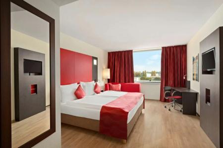 Ramada Encore by Wyndham Geneva - 2
