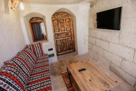 Elite Cave Suites - 42