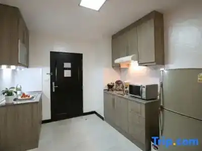 J Town Serviced - 73