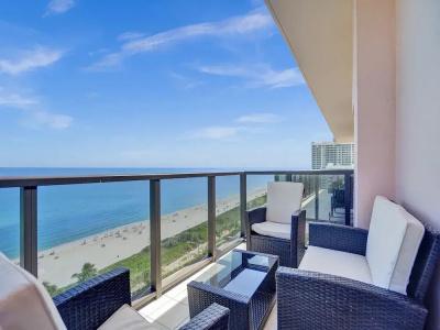 The Alexander All Suites - 352