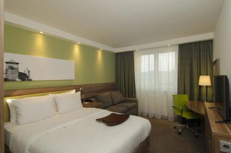 Hampton by Hilton Nürnberg City Center - 6
