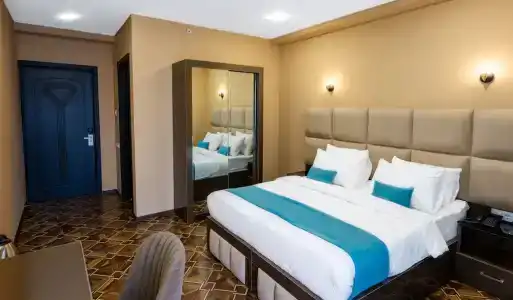 Residence Plaza - 50