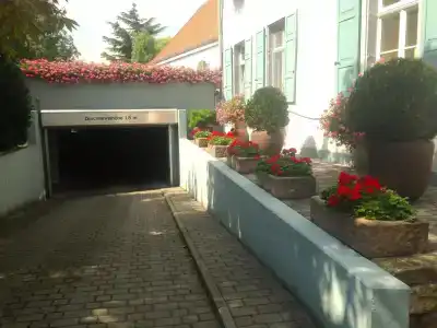 Domhof - 13