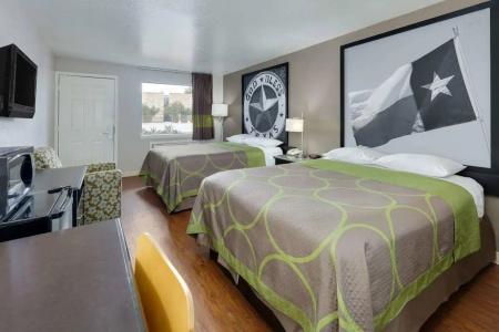 Super 8 by Wyndham Pearl District Downtown - 20