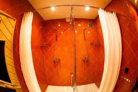 Four Rooms Hostel - 7