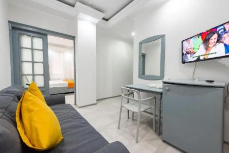 Relax Comfort Suites - 102