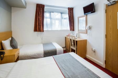 Oyo London Guest House - 41
