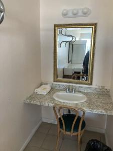 Surfside - - 7