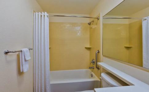 Candlewood Suites Tucson, An Ihg - 8