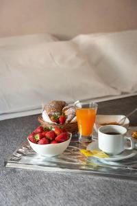 Hnn Luxury Suites - 10