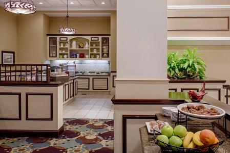 Hilton Garden Inn Downtown - 11
