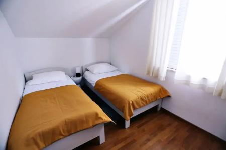 Pervanovo with Free Parking - 200