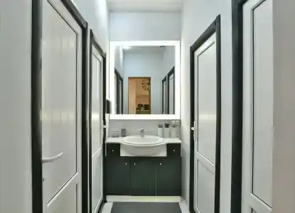 UPstairs Apart - Hostel - 6